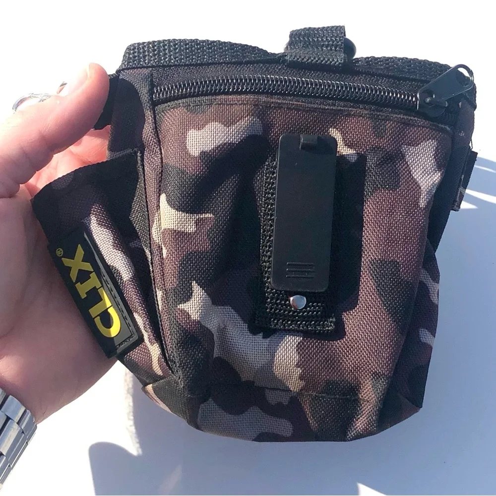 Clix Dog Treat Trailer Bag Clip On